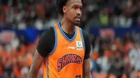 四川女篮大胜浙江女篮81-68，WCBA赛场再传佳音