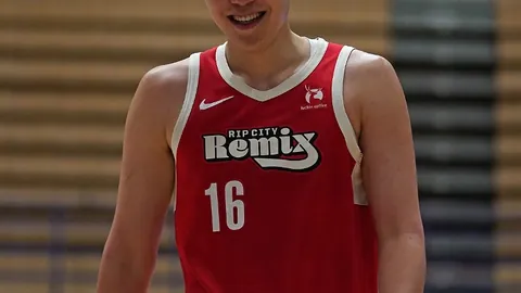 2025年中国国家队A级赛事战绩概览：13场交锋3胜4平6负